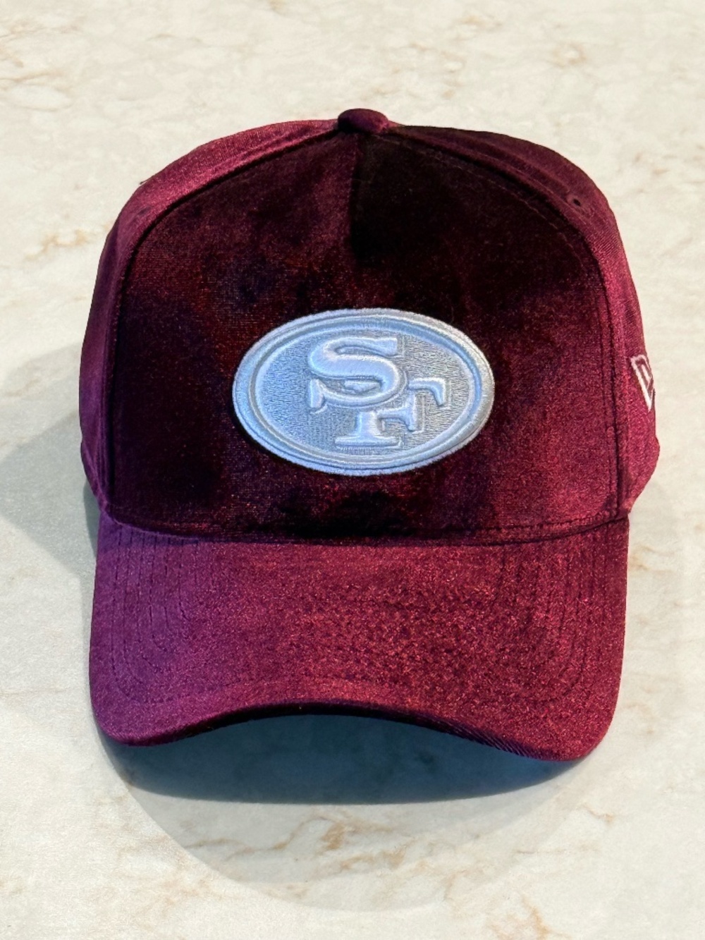 NEW ERA SAN FRANCISCO 49ERS 'VELVET DREAMS' 9FORTY A-FRAME SNAPBACK